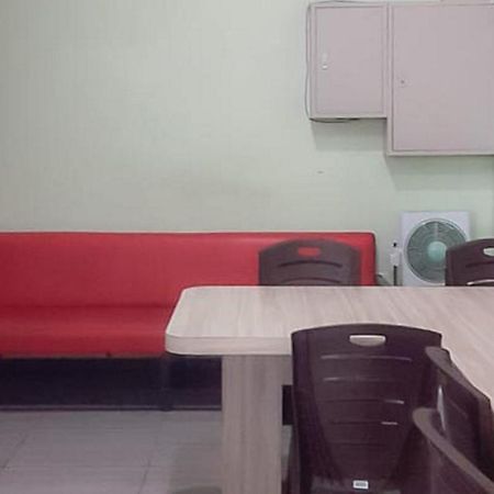 Guest House Anak Raja Pangkalan Bun Syariah RedPartner Bagian luar foto