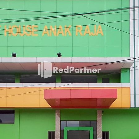 Guest House Anak Raja Pangkalan Bun Syariah RedPartner Bagian luar foto