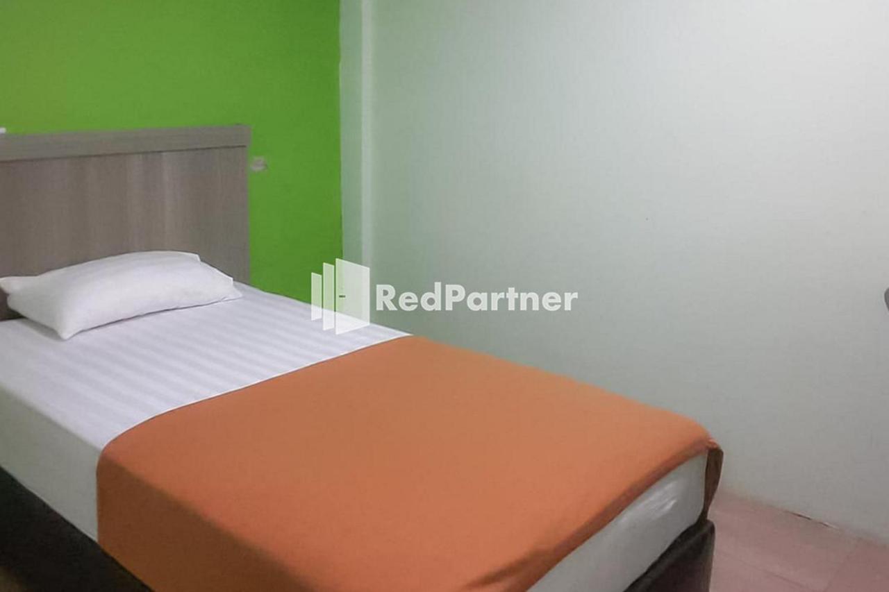 Guest House Anak Raja Pangkalan Bun Syariah RedPartner Bagian luar foto